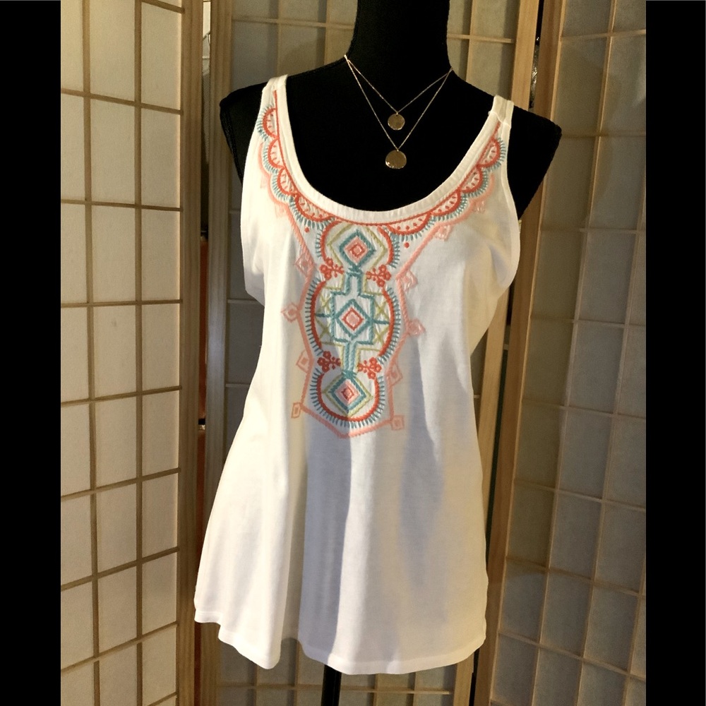 MERONA - White tank top with high top low back.  Front design Sz  M/M